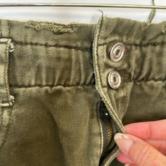 Zara vintage army green distressed denim stretch shorts size 6 - Picture 4 of 12